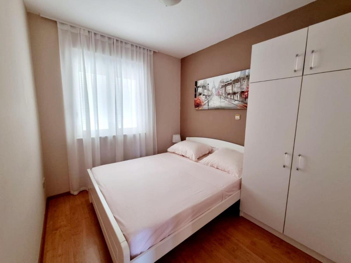 Apartment Iva Клек Екстериор снимка