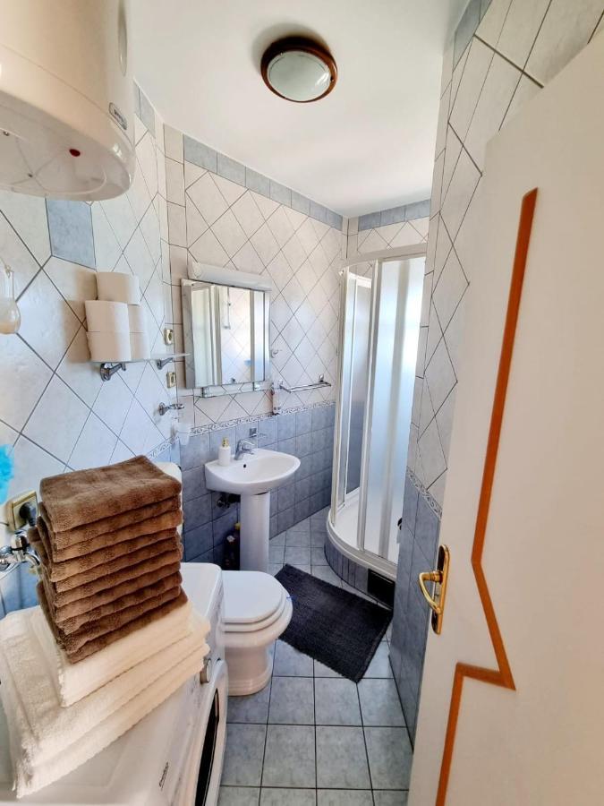 Apartment Iva Клек Екстериор снимка