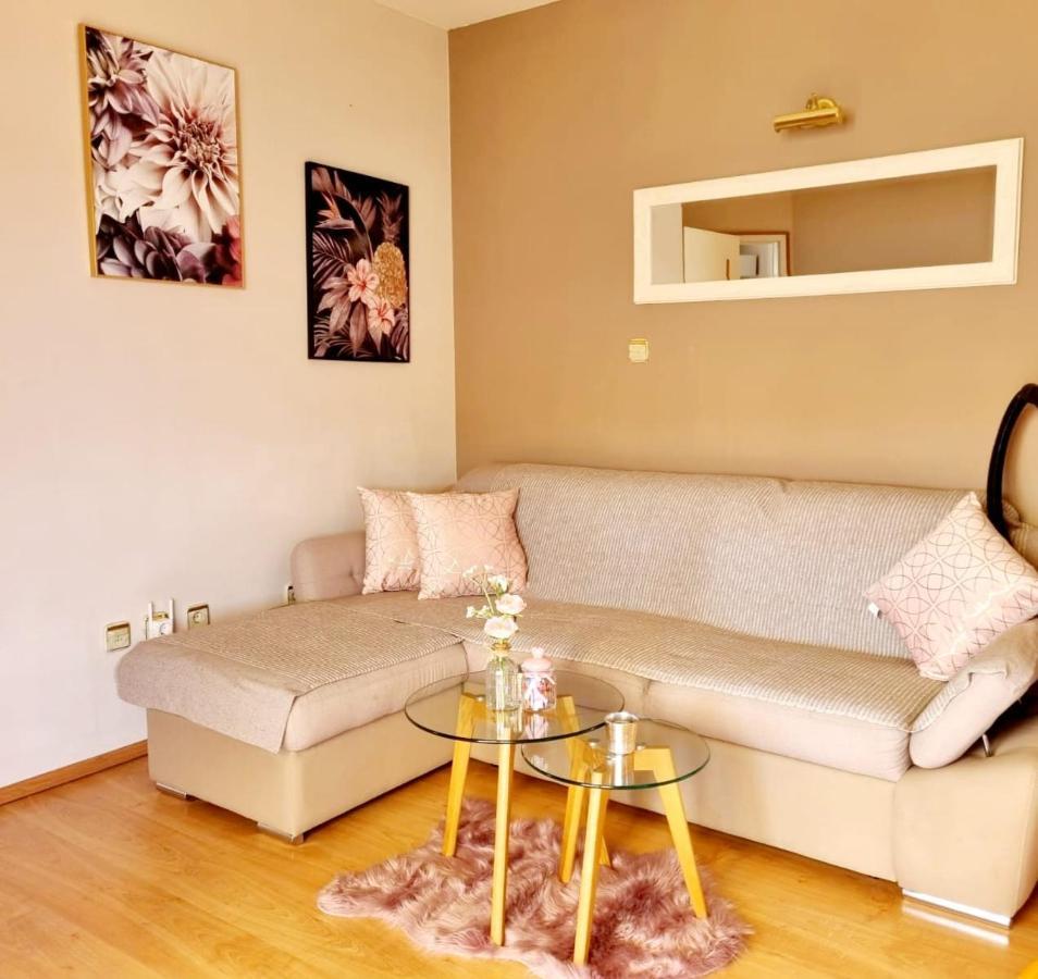 Apartment Iva Клек Екстериор снимка